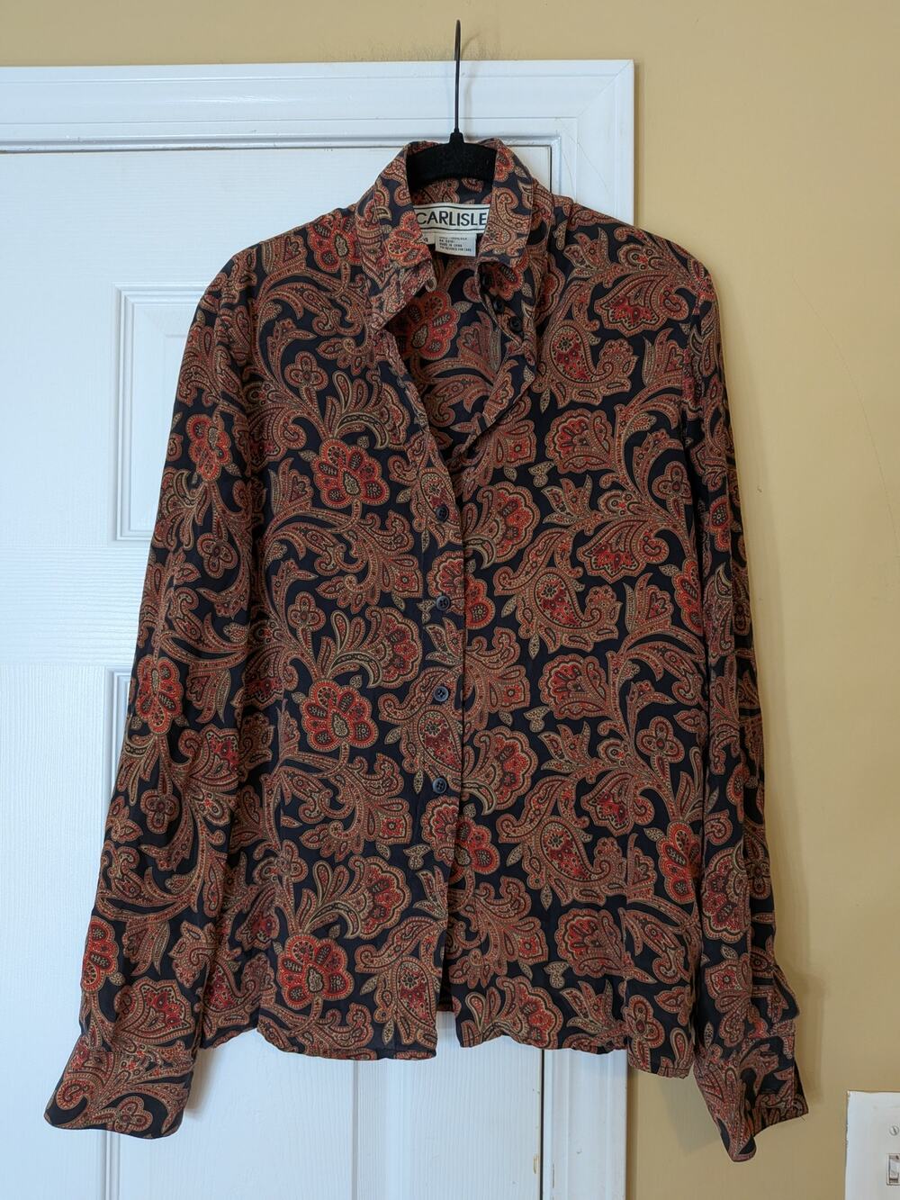Vintage Carlisle 100% Silk Paisley Button Down Blouse Size 4 Quiet Luxury